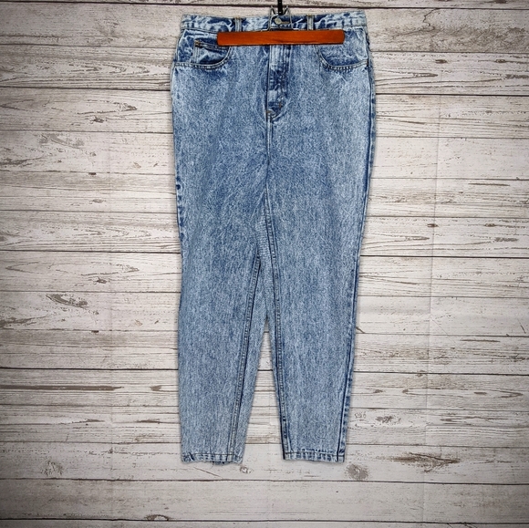 Jordache • Vintage Acid Wash Button Hem Mom Jeans - Picture 3 of 7